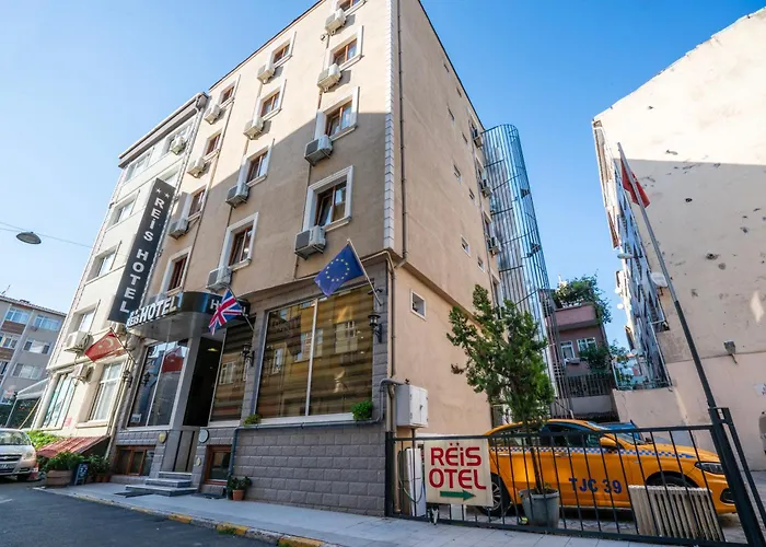Grand Reis Hotel