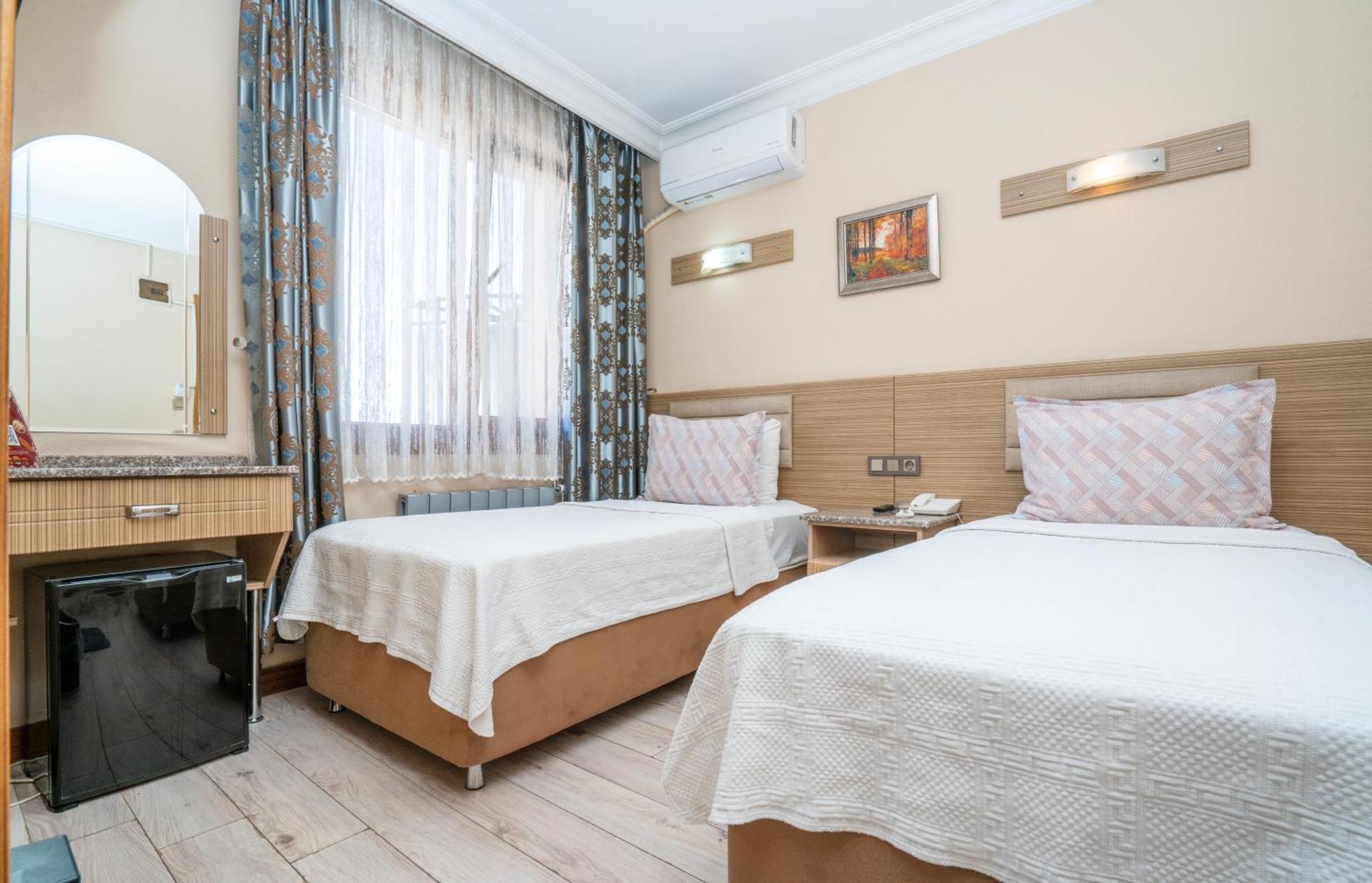 Готель Grand Reis